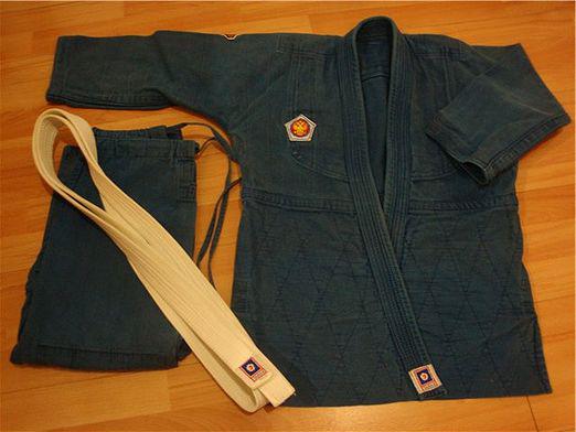 Hvordan sy en kimono?